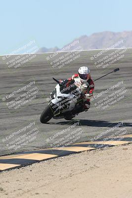 media/Oct-13-2025-Moto Forza (Mon) [[a66d839500]]/4-C Group/Session 2 (Bowl)/